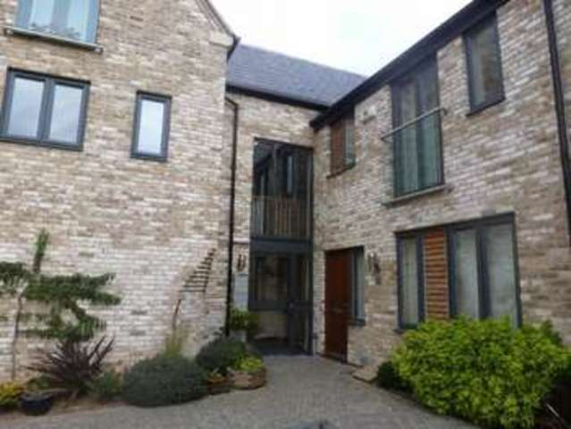  Image of 2 bedroom Apartment to rent in East Street St. Ives Huntingdon PE27 at St. Ives, PE27 5RP