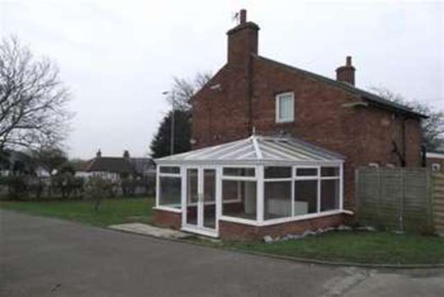  Image of 3 bedroom Detached house to rent in Beaumont Hill Darlington DL1 at Darlington, DL1 3NQ