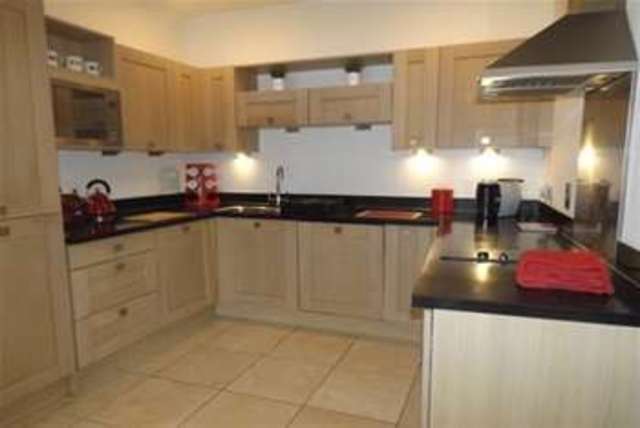 1 Bedroom Flat To Rent In Barry Lane Cardiff Cf10