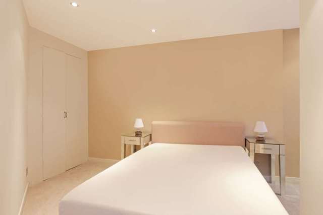  Image of 2 bedroom Flat to rent in Dawes Road London SW6 at Dawes Road Fulham London, SW6 7RQ