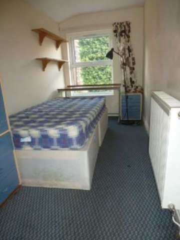  Image of 4 bedroom House Share to rent in Dawlish Road Selly Oak Birmingham B29 at Selly Oak Bristol Selly Oak, B29 7AF