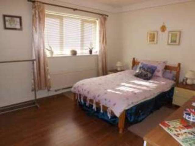  Image of 3 bedroom Detached house for sale in Dells Lane Biggleswade SG18 at Biggleswade Bedfordshire Biggleswade, SG18 8HN