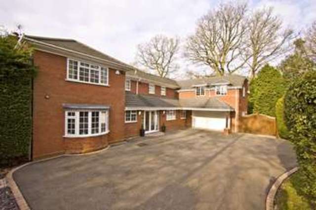  Image of 5 bedroom Detached house for sale in Denehurst Close Barnt Green Birmingham B45 at Denehurst Close Barnt Green Birmingham, B45 8HR