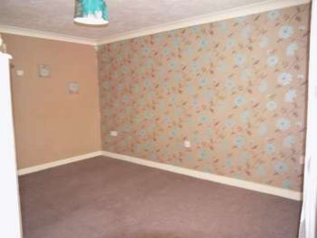  Image of 2 bedroom Mews for sale in Dewfield Close Bierley Bradford BD4 at Dewfield Close Bierley BRADFORD, BD4 6BT
