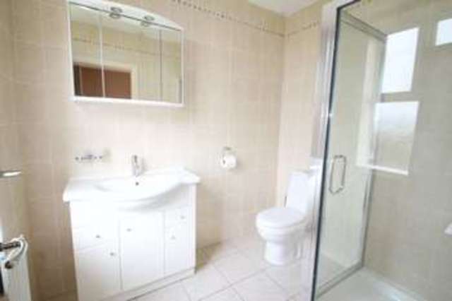  Image of 4 bedroom Detached house to rent in Old Hall Drive Newcastle-under-Lyme ST5 at Dimsdale Hall Drive Wolstanton Newcastle, ST5 9DZ