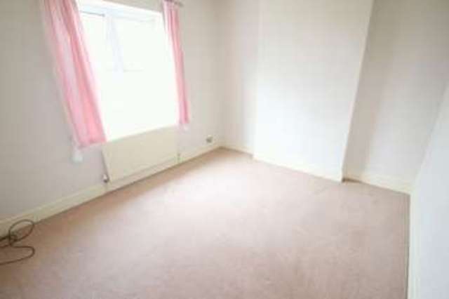  Image of 4 bedroom Detached house to rent in Old Hall Drive Newcastle-under-Lyme ST5 at Dimsdale Hall Drive Wolstanton Newcastle, ST5 9DZ