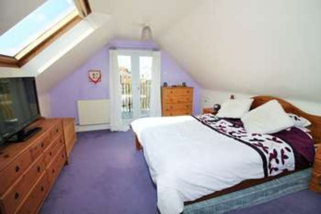  Image of 5 bedroom Detached house for sale in Augustine Road Drayton Portsmouth PO6 at Drayton Portsmouth Hampshire, PO6 1HZ