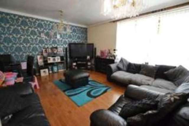  Image of 3 bedroom Flat for sale in Duddeston Manor Road Nechells Birmingham B7 at Birmingham West Midlands Saltley, B7 4JP