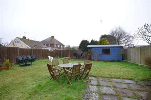  Image of 3 bedroom Bungalow for sale in Dunes Road Greatstone New Romney TN28 at Greatstone Kent Greatstone, TN28 8SN