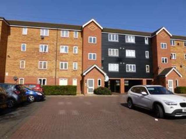  Image of 2 bedroom Ground Flat for sale in Dunlop Close Dartford DA1 at Dartford Kent Dartford, DA1 5LS