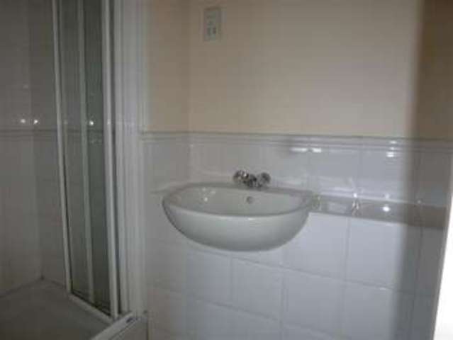  Image of 2 bedroom Ground Flat for sale in Dunlop Close Dartford DA1 at Dartford Kent Dartford, DA1 5LS