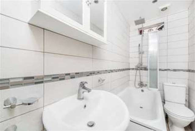  Image of 2 bedroom Maisonette for sale in Durban Road London SE27 at West Norwood, SE27 9RP