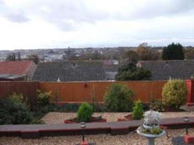  Image of 3 bedroom Bungalow for sale in Vereker Drive East Cowes PO32 at East Cowes Isle of Wight East Cowes, PO32 6QE