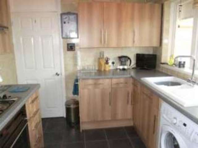  Image of 3 bedroom Bungalow for sale in Vereker Drive East Cowes PO32 at East Cowes Isle of Wight East Cowes, PO32 6QE