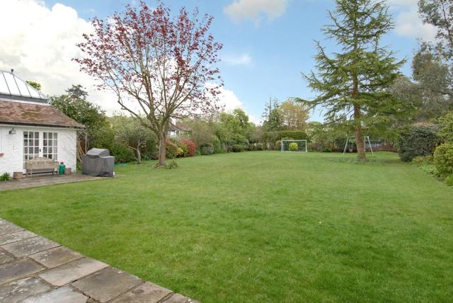  Image of 5 bedroom Detached house to rent in East Lane West Horsley Leatherhead KT24 at 'Brook Cottage' West Horsley West Horsley, KT24 6NY