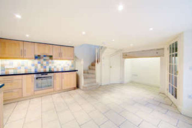  Image of 2 bedroom Town House to rent in Eastgate Hexham NE46 at Hexham Hexham, NE46 1BH