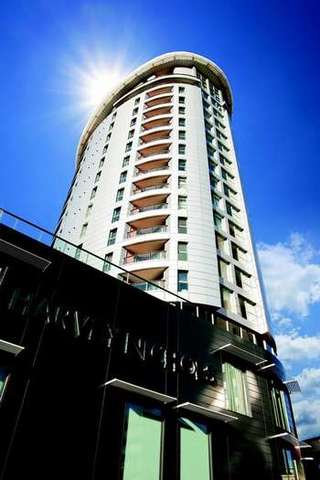  Image of 2 bedroom Property for sale in Broad Weir Broadmead Bristol BS1 at Broad Weir  Bristol, BS1 3DH