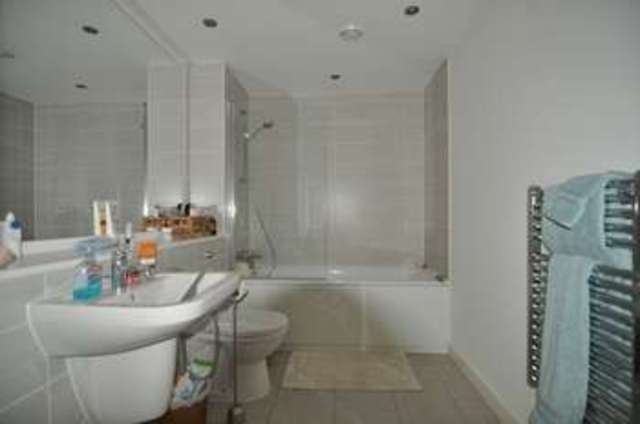  Image of 2 bedroom Property for sale in Broad Weir Broadmead Bristol BS1 at Broad Weir  Bristol, BS1 3DH