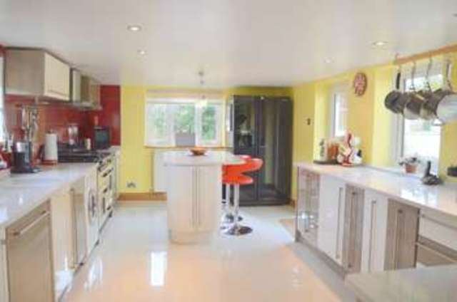  Image of 2 bedroom Detached house for sale in Edgebridge Mere Warminster BA12 at Edgebridge  Mere, BA12 6DB