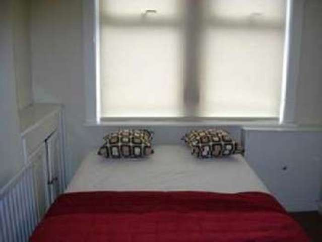  Image of 4 bedroom House Share to rent in Ednaston Road Nottingham NG7 at Dunkirk Bristol Dunkirk, NG7 2JF