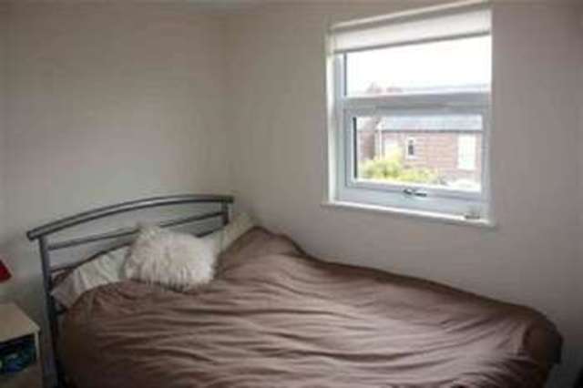  Image of 6 bedroom House Share to rent in Ednaston Road Nottingham NG7 at Dunkirk Bristol Dunkirk, NG7 2JF