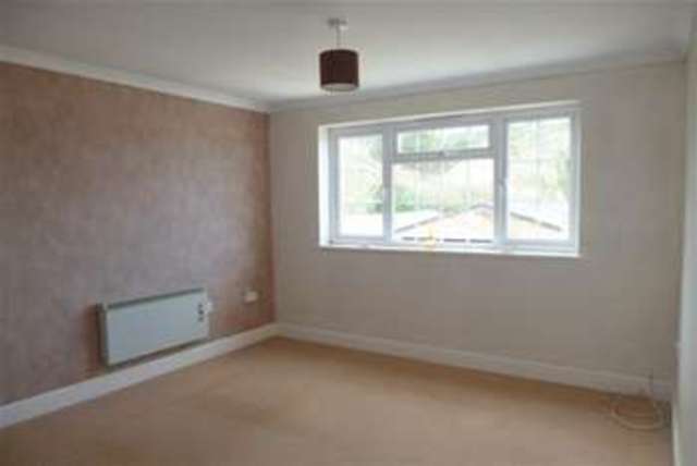  Image of 1 bedroom Flat to rent in Higher Bugle Bugle St. Austell PL26 at St. Austell, PL26 8RD