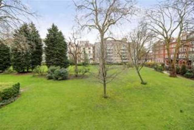  Image of 2 bedroom Property to rent in Elm Park Gardens London SW10 at London, SW10 9QF