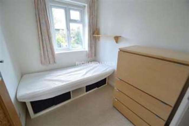  Image of 4 bedroom Semi-Detached house to rent in Engel Park London NW7 at Mill Hill East, NW7 2HE
