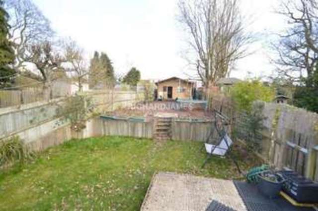  Image of 4 bedroom Semi-Detached house to rent in Engel Park London NW7 at Mill Hill East, NW7 2HE