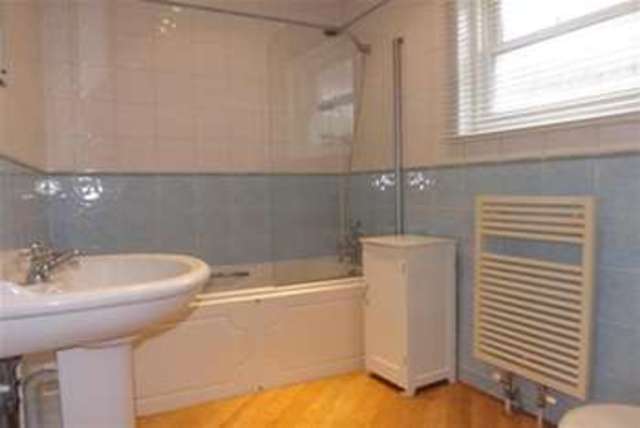  Image of 2 bedroom Detached house to rent in Chalk Lane Epsom KT18 at Epsom, KT18 7AN