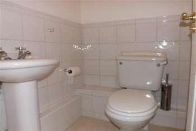  Image of 2 bedroom Detached house to rent in Chalk Lane Epsom KT18 at Epsom, KT18 7AN