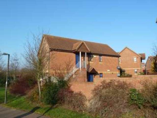  Image of 2 bedroom Maisonette to rent in Ancona Gardens Shenley Brook End Milton Keynes MK5 at Ancona Gardens Shenley Brook End Milton Keynes, MK5 7FN