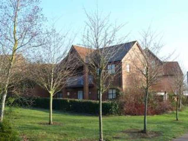  Image of 2 bedroom Maisonette to rent in Ancona Gardens Shenley Brook End Milton Keynes MK5 at Ancona Gardens Shenley Brook End Milton Keynes, MK5 7FN