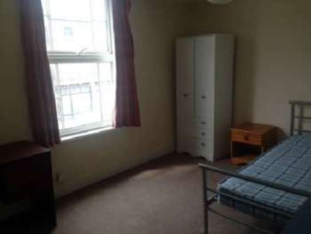  Image of 4 bedroom House Share to rent in Alfreton Road Nottingham NG7 at Arboretum Bristol Arboretum, NG7 3NG