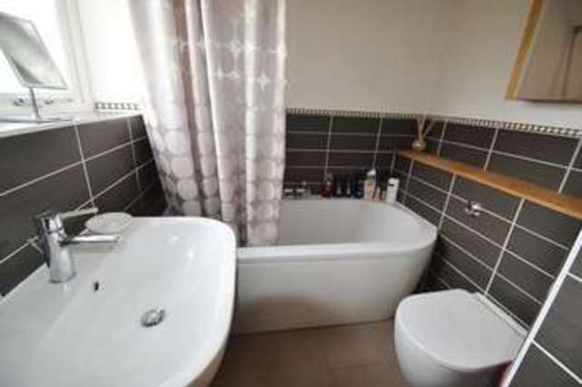  Image of 3 bedroom Detached house for sale in Dean Road Fair Oak Eastleigh SO50 at Fair Oak Eastleigh, SO50 7JE