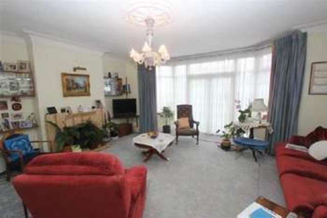  Image of 4 bedroom Property for sale in Fairfield Avenue Edgware HA8 at Fairfield Avenue  Edgware, HA8 9AQ
