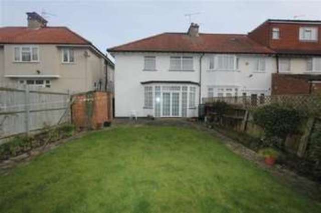  Image of 4 bedroom Property for sale in Fairfield Avenue Edgware HA8 at Fairfield Avenue  Edgware, HA8 9AQ