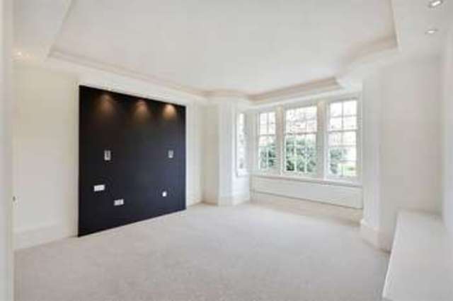  Image of 3 bedroom Property to rent in Ferncroft Avenue London NW3 at Ferncroft Avenue Hampstead Hampstead, NW3 7PG