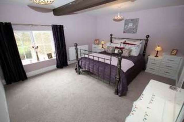  Image of 2 bedroom Flat for sale in Fieldgate Lane Kenilworth CV8 at Fieldgate House  Kenilworth, CV8 1BU