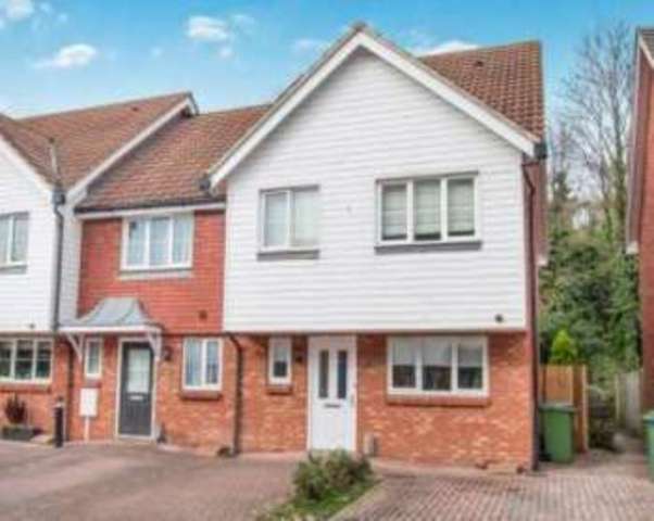  Image of 3 bedroom End of Terrace for sale in Finch Close Faversham ME13 at Faversham Kent Faversham, ME13 8JX
