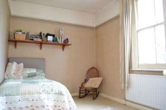 Image of 4 bedroom Detached house for sale in Fitzilian Avenue Harold Wood Romford RM3 at Romford, RM3 0QS