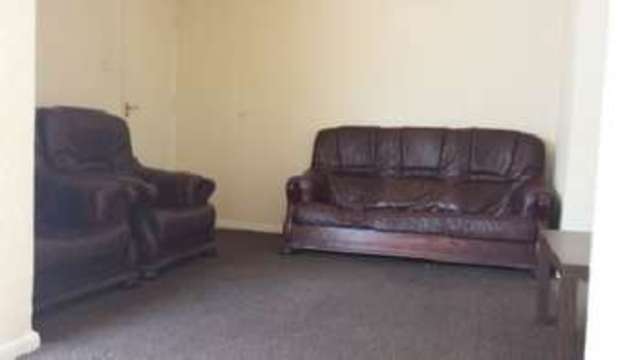  Image of 4 bedroom House Share to rent in Fladbury Crescent Selly Oak Birmingham B29 at Selly Oak Bristol Selly Oak, B29 6PH