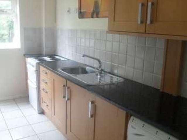  Image of 3 bedroom House Share to rent in Fladbury Crescent Selly Oak Birmingham B29 at Selly Oak Bristol Selly Oak, B29 6PL