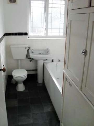  Image of 2 bedroom House Share to rent in Gibbins Road Selly Oak Birmingham B29 at 201 Gibbins Rd Bristol 201 Gibbins Rd, B29 6NH