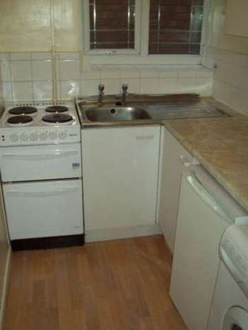  Image of 2 bedroom House Share to rent in Gibbins Road Selly Oak Birmingham B29 at 201 Gibbins Rd Bristol 201 Gibbins Rd, B29 6NH