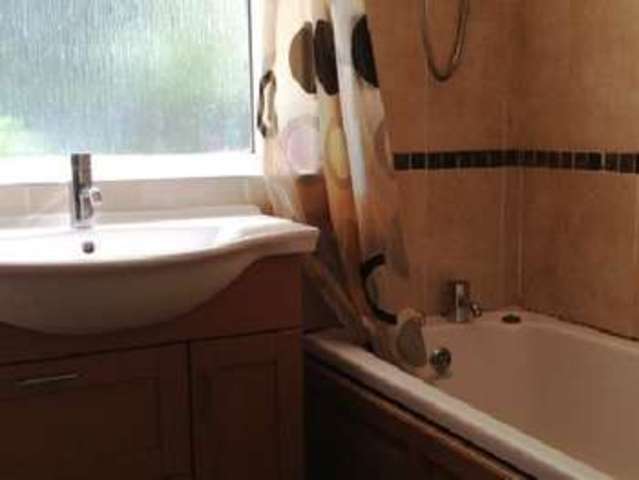  Image of 3 bedroom House Share to rent in Niall Close Edgbaston Birmingham B15 at Harborne Bristol Harborne, B15 3LX