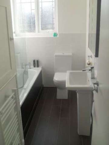  Image of 2 bedroom House Share to rent in Gibbins Road Selly Oak Birmingham B29 at 201 Gibbins Rd Bristol 201 Gibbins Rd, B29 6NH