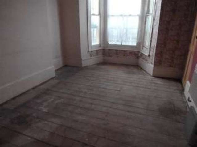  Image of 1 bedroom Flat for sale in Folkestone Road Dover CT17 at Dover Kent Dover, CT17 9RZ
