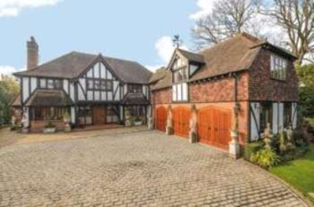  Image of 4 bedroom Detached house for sale in Forest Drive Keston BR2 at Keston Park  Keston, BR2 6EE