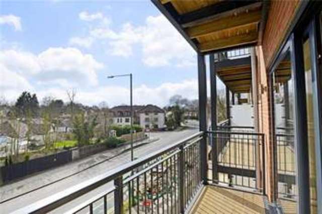  Image of 2 bedroom Apartment to rent in Forty Avenue Wembley HA9 at Forty Avenue  Brent, HA9 8RS